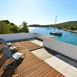 Kornati Robinzon House Maison d'hôtes