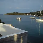 Kornati Robinzon House Pristanisce