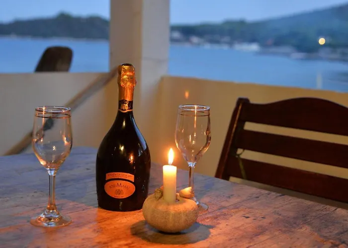 Kornati Robinzon House בית הארחה Pristanisce