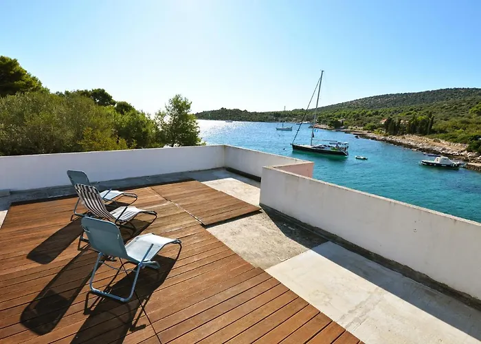 Kornati Robinzon House Pensjonat